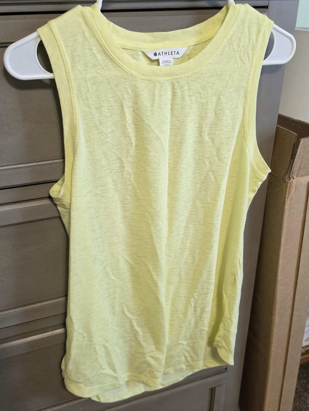 Athleta Pale Yellow Sleeveless Muscle Tank Top